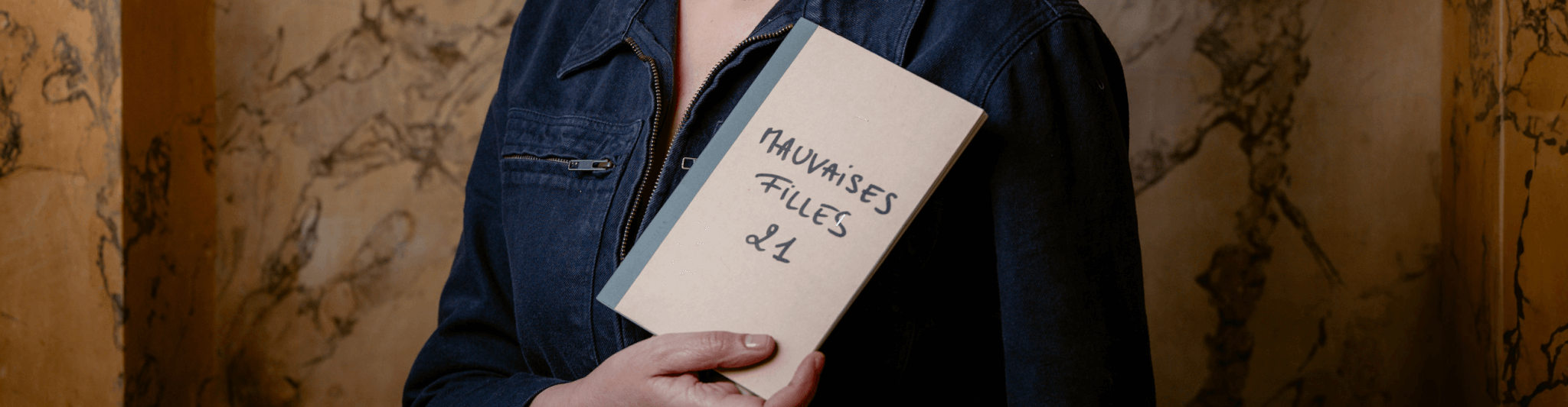 “Mauvaises filles, des récits de soi” : entretien avec Émérance Dubas, réalisatrice d’un podcast sur l’approche mémorielle des internats de rééducation pour mineures